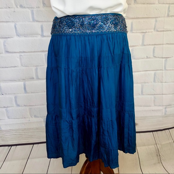 B C B G M A X A Z R I A : Teal Embellished Skirt - Picture 7 of 8